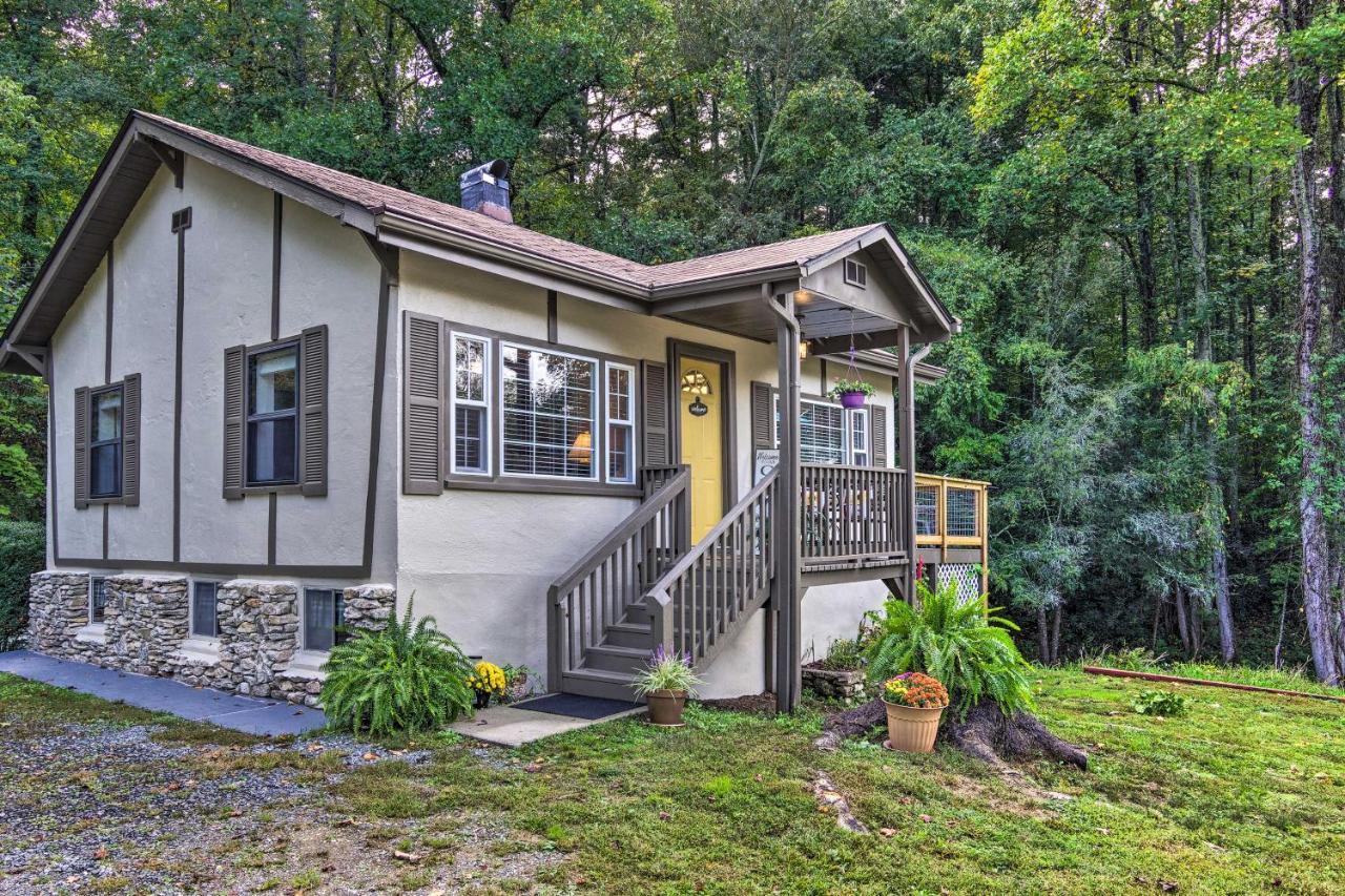 הנדרסונוויל Shaw Creek Cottage With Fire Pit And Forest Views מראה חיצוני תמונה