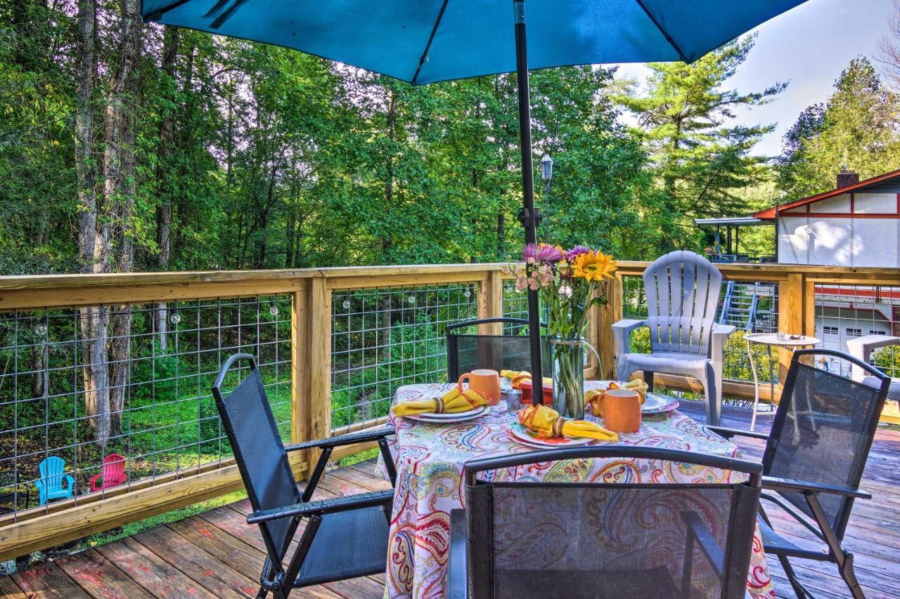 הנדרסונוויל Shaw Creek Cottage With Fire Pit And Forest Views מראה חיצוני תמונה